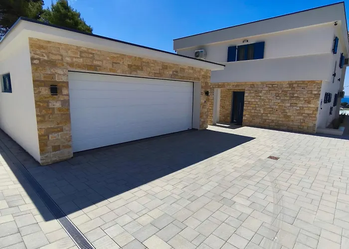 Milamar Apartman Banjol