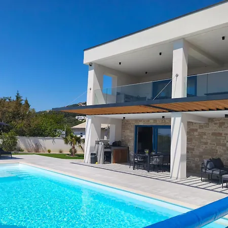 Milamar Apartment Banjol